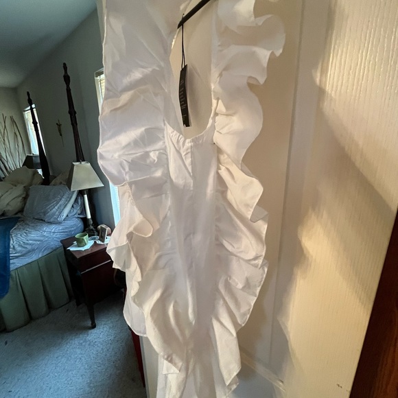 Zara like white crisp dress - Picture 2 of 6